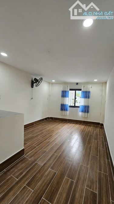 SÁT MẶT TIỀN HẺM NGANG 4M  TRUNG TÂM Q4  DIỆN TÍCH SD 42 M2  HƠN 1,5 TỶ SỔ HỒNG - 4