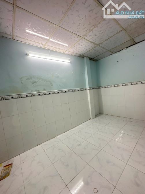 NHÀ CHÍNH CHỦ - DT 50m2 - LIỀN KỀ PHÚ MỸ HƯNG - HẺM 803 HTP HIẾM NHÀ BÁN - NHĨN 3TỶ - 4