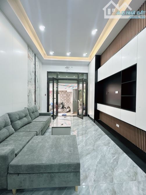 CẦN BÁN NHÀ BẠCH MAI NGÕ NÔNG  FUL NỘI THẤT GIÁ 7 TỶ - 4