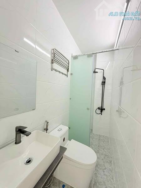 LÊ QUANG ĐỊNH P11, BÌNH THẠNH - NHÀ MỚI ĐẸP - 5 TẦNG - SÁT MẶT TIỀN - GIÁ 5,55 TỶ TLCC - 4