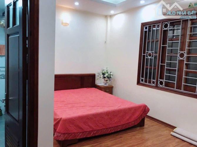Cho thuê nhà tại TC5 Yên Xá, dt 100m mt 5m nhà 4T, kinh doanh, 22 triệu - 4