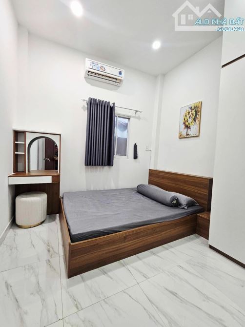 🏡 🚘 Ô TÔ TẬN CỬA - NGAY CHẤN HƯNG & BẮC HẢI - GẦN 30m2 - 3 TẦNG 3PN - SÂN THƯỢNG - 4