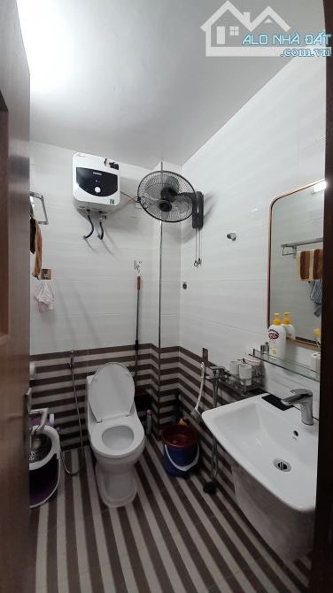 7 tỷ 6 Bán nhà 4 tầng tại Văn Cao , Đằng Lâm , Hải An - 5