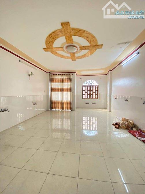 Cho thuê nhà 3 tầng khu Cồn Khương tiện văn phòng 12 triệu - 5
