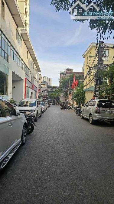 BÁN GẤP NHÀ 50M2 6 TẦNG THANG MÁY MỚI KOONG - KHU PHÂN LÔ Ô TÔ TRÁNH KINH DOANH PHỐ LẠC TR