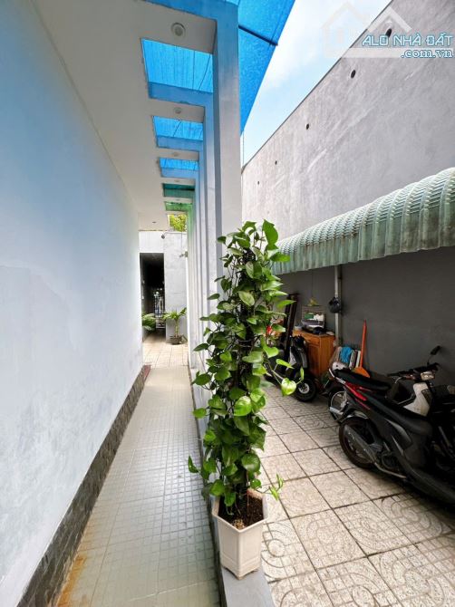 Bán nhà hơn 300m2 Mặt Tiền Nguyễn Ái Quốc gần BiGC khu B5 P. Tân Hiệp Biên Hòa 19tỷ7 - 5