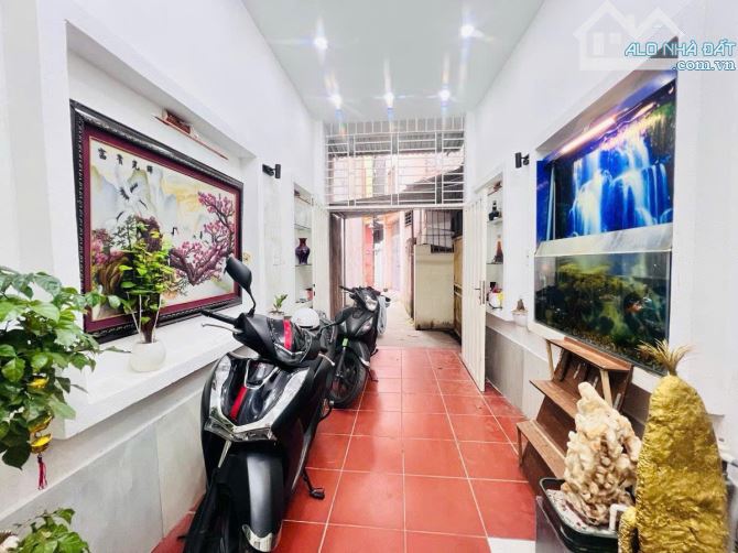 NHÀ ĐẸP XUÂN ĐỈNH - DÂN XÂY CHẮC CHẮN - GẦN NGÕ Ô TÔ - DT: 56M2, 5 TẦNG - 8.5 TỶ - 5
