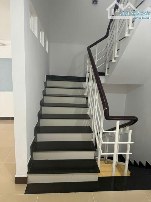 Hẻm xe Hơi 6M Đường Lam Sơn, Cửu Long Ngay Sân Bay Khu Vip 4 Tầng 8 tỷ9 - 5