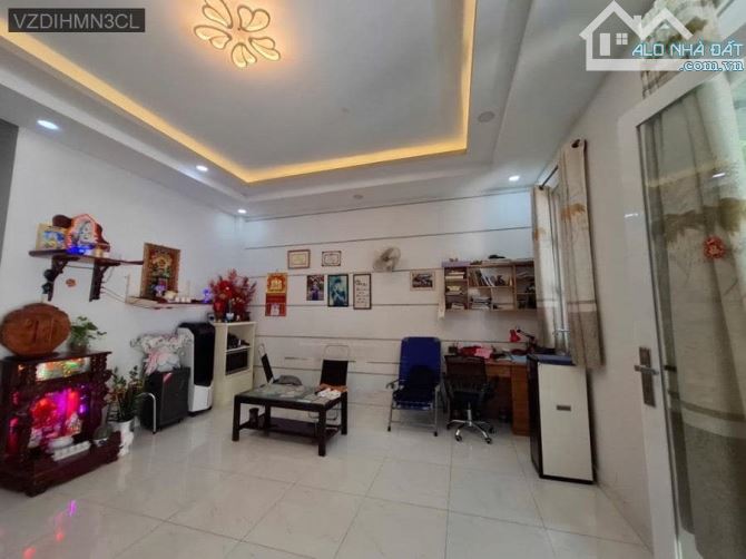 - 🏠[BÌNH TÂN] NGAY KHU TÊN LỬA - HẺM XE HƠI VÀO NHÀ - 96M2 NGANG 6M VUÔNG VỨC - KHÔNG LỖ - 5