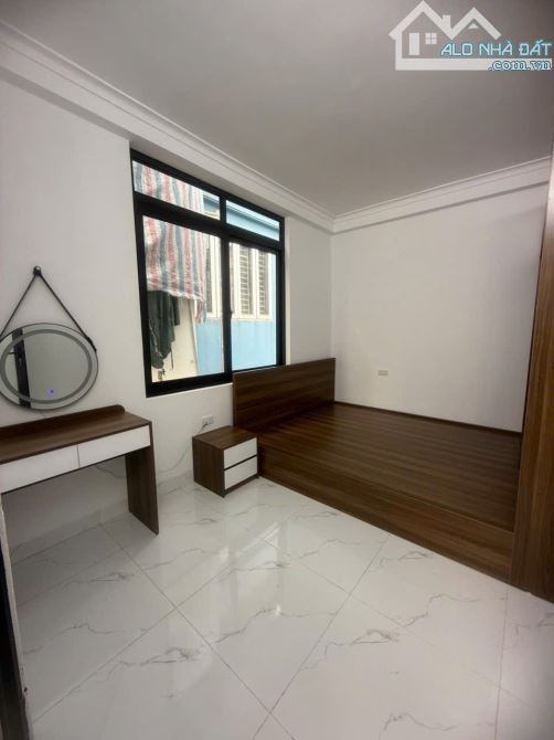 TRẦN KHÁT CHÂN , 42M² , MẶT TIỀN 5M , NGÕ SẠCH SẼ , GẦN Ô TÔ , LÔ GÓC THOÁNG ,  6,6 TỶ - 5