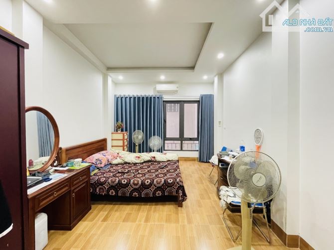 THANH NHÀN , 33M² x 5T DÂN XÂY , Ở NGAY , 3 GÁC ĐỖ CỬA , 20M RA Ô TÔ , 6,9 TỶ - 5