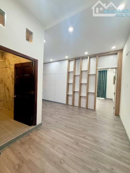 HÀNG NÓNG TÂN BÌNH – MẶT TIỀN TRẦN VĂN QUANG – NGANG 6M HIẾM – 95M² – 4 TẦNG – CHỈ 15.5T - 5