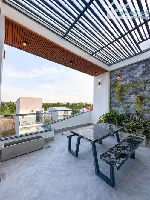 BÁN NHÀ 1T2L đúc mới, HIỆN ĐẠI Nội Thất TUYỆT ĐẸP, sổ Hồng hoàn chỉnh - 5