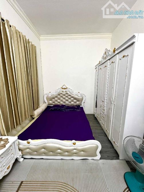 .5.x tỷ - Nhà 3 tầng (4x11) - Hẻm xe hơi - ngay ADORA Nguyễn Kiệm, 5 phút tới sân bay - 5