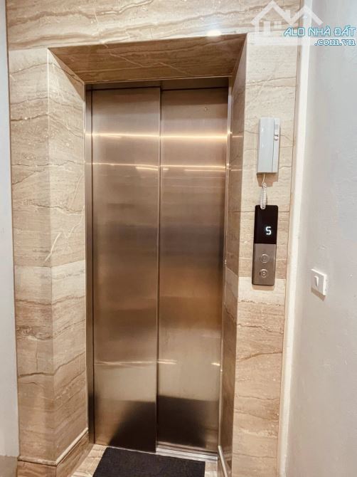 NHÀ ĐẸP LONG LANH - 6 TẦNG THANG MÁY - OTO CÁCH NHÀ 20M - TT BA ĐÌNH - 10.6 TỶ - 5