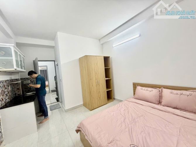 Cần bán chdv: hẻm số 122/phan văn Hân, P17 , B.Thạnh 8pn - 9wc- đang thu nhập cao - 5