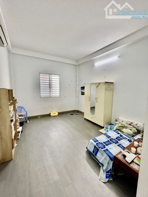 Bán Nhà Quận 7 Huỳnh Tấn Phát - Nhà 2 Tầng - 84.2m2 Đất KDC Hiện Hữu, Ngang 5.5m bề thế - 5