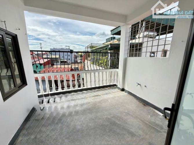 TRẦN CUNG CẦU GIẤY, VÀI BƯỚC CHÂN RA MẶT PHỐ Ô TÔ GẦN NHÀ, DT35M2 5TẦNG FULL NỘI THẤT. - 5