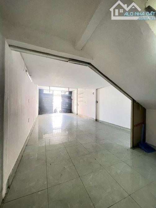 🔥 NHÀ 2.5 TẦNG MẶT TIỀN ĐƯỜNG LÊ ĐỘ  ✅ Dt 61m2 ngang 4.25m - 5