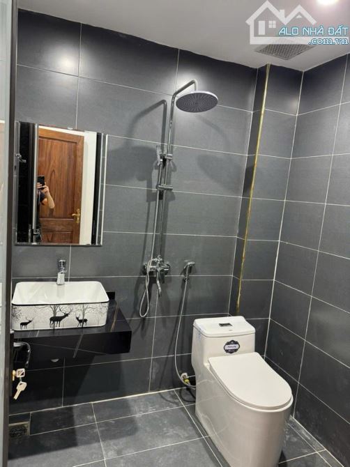 VĨNH HƯNG – HOÀNG MAI | LÔ GÓC 3 THOÁNG | 40m² – 5 TẦNG – THANG MÁY – MẶT TIỀN RỘNG - 5