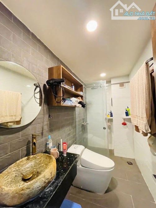 NHÀ 3 TẦNG  -THANH XUÂN 52- QUẬN 12 -dt 68m(4.5×15,5) giá 4,4 tỷ - 5