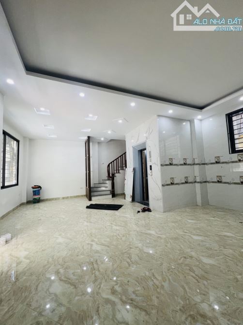 BÁN NHÀ BẾ VĂN ĐÀN – 54M² x 5 TẦNG -Ô TÔ TRÁNH THANG MÁY GIÁ 13.5 TỶ - 6