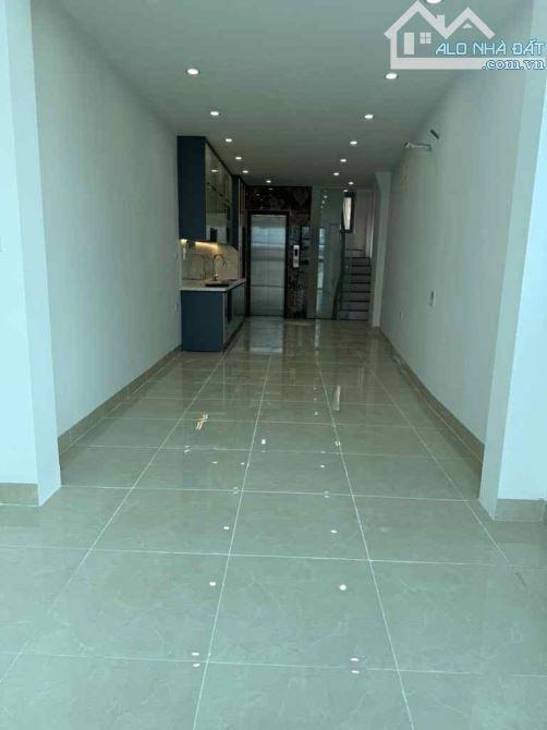 BÁN GẤP NHÀ 50M2 6 TẦNG THANG MÁY MỚI KOONG - KHU PHÂN LÔ Ô TÔ TRÁNH KINH DOANH PHỐ LẠC TR