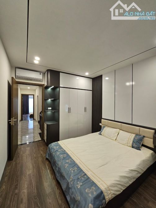 Vũ Xuân Thiều 50m2, oto đỗ cửa nhà, cách 10 ra mặt phố, nhỉnh 8 tỷ - 6
