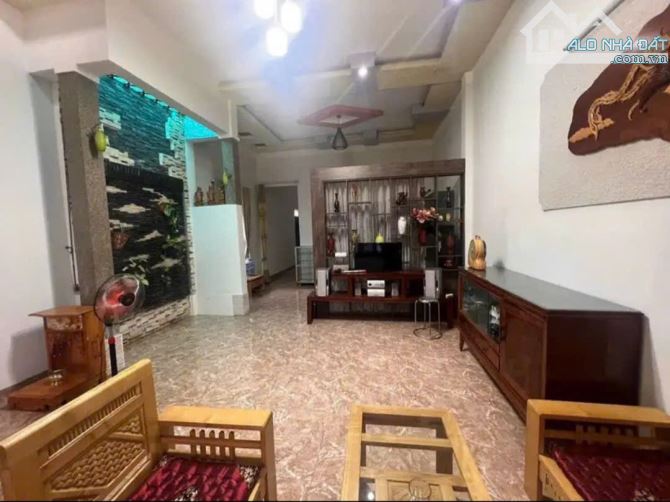 Nhà mê lửng góc 2 mặt tiền hẻm 112 Nguyễn Tri Phương, phường Buôn Ma Thuột( phường Thành C - 6