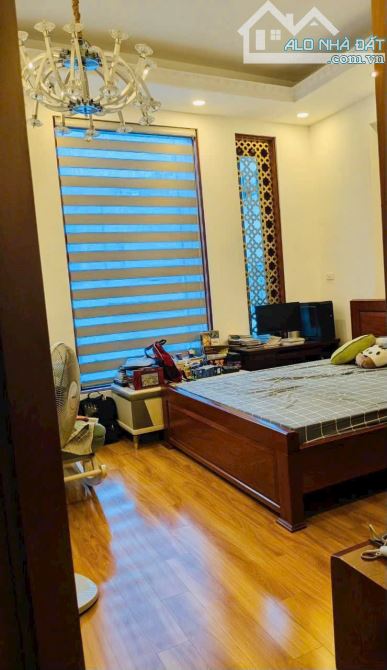 💥NGAY CHỢ PHẠM VĂN BẠCH - Ô TÔ ĐỖ CỬA - 4 TẦNG KIÊN CỐ - DT 4.5M x 15M - NỘI THẤT CAO - 6