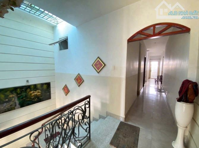 Nhà 1trệt 1Lầu Đẹp khu dân cư P. Tân Hiệp   - Diện tích 4,9M x 29M= 141m2 - Sổ riêng thổ c - 6