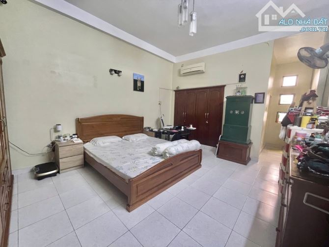 Bán nhà khu biệt thự Bình Thạnh - 3 tầng - 110m2 - Hẻm nhựa 8m kinh doanh - 6