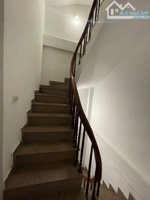BÁN NHÀ 4 TẦNG LÔ GÓC Ô TÔ ĐỖ CỬA MẬU LƯƠNG. DT: 30m. Gía chưa đến 6 tỷ - 6