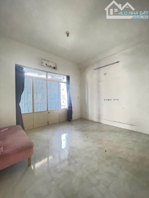 🔥 NHÀ 2.5 TẦNG MẶT TIỀN ĐƯỜNG LÊ ĐỘ  ✅ Dt 61m2 ngang 4.25m - 6
