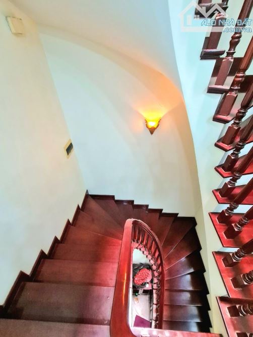 BÁN BIỆT THỰ VĂN QUÁN – 215m² – 4 TẦNG – MẶT TIỀN 10m – VỊ TRÍ HIẾM - 6