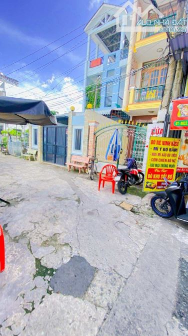 Cho thuê nhà 3 tầng gần đại lộ Hoà Bình có sân rộng 15 triệu - 6