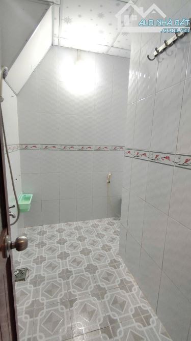 cho thue nha 4pn hem 216 duong 30.4 lo o to toi nha gia 6tr/thang co may lanh - 6