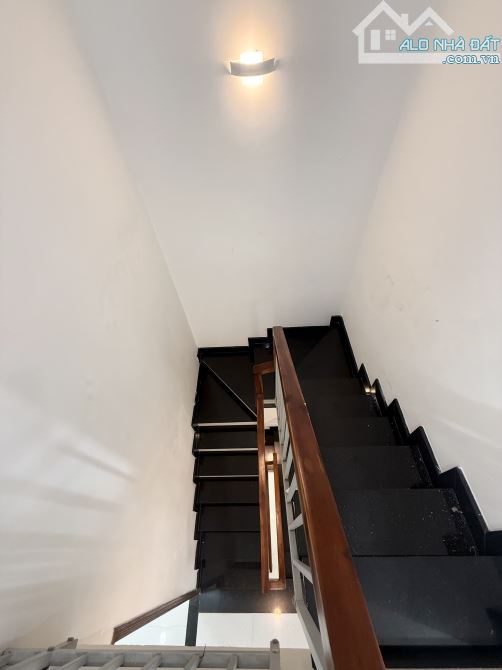 MINH PHỤNG QUẬN 11, HẺM NHỰA 8M, 1 TRỤC THẲNG DT GẦN 40M2, 3 TẦNG - 8