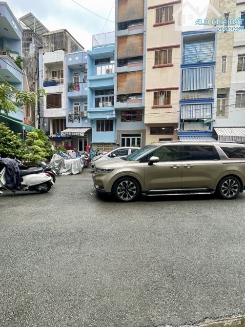 109m2 - 5,9 x 19 - 2 mặt tiền Hẻm nhựa VIP THÀNH THÁI Q10 - 7