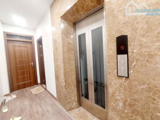 SIÊU PHẨM NHÀ MẶT PHỐ 800A  65m 5 TẦNG MT 7m THANG MÁY GARA Ô TÔ 26 TỶ - 7