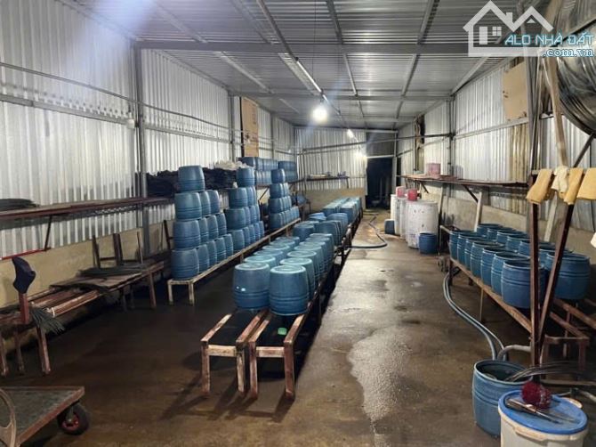 Bán gấp nhà 3 tầng mới toanh 333m2 - vị trí đẹp giá siêu rẻ chỉ 5.9 tỷ - 7