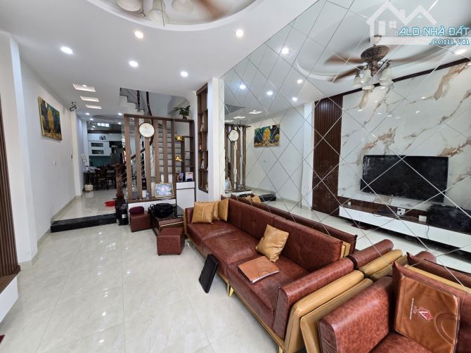 Bán nhà Hồ Tùng Mậu, Bắc Từ Liêm 30m2, 5 tầng, mặt tiền 3.9m, giá 9.2 tỷ - 7