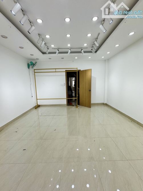 MẶT TIỀN KINH DOANH HẺM TRƯỜNG SA - THÔNG HUỲNH VĂN BÁNH ~ 90m2 - 5TẦNG BTCT - MỚI ĐẸP - C - 7