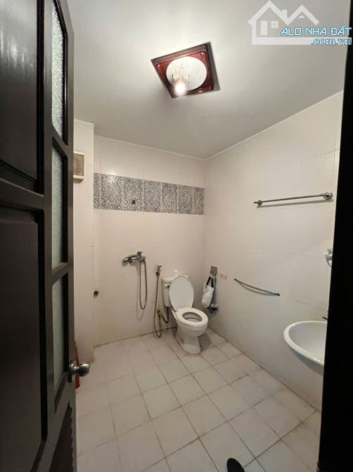 Bán nhà 4 tầng + 100m đất mặt tiền đường Dương Thị Xuân Qúy Khu Mỹ An giá 16,9 tỷ TL - 7