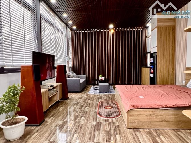 SIÊU PHẨM NGUYỄN VĂN CỪ - DÒNG TIỀN KHỦNG - 11 CĂN HỘ FULL ĐỒ - THANG MÁY NHẬP - 7