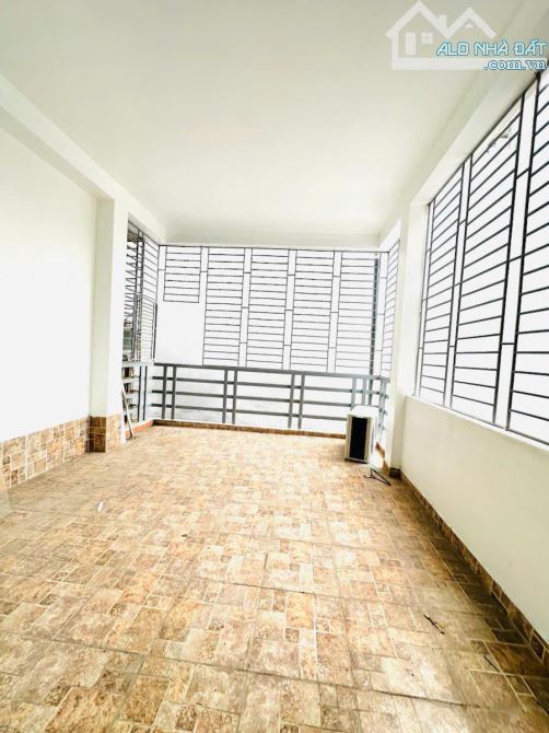 SIÊU PHẨM DOÃN KẾ THIỆN 50m 5 TẦNG MT 3.6M GIÁ 11 TỶ HAI THOÁNG GẦN PHỐ TRUNG TÂM CẦU GIẤY - 7