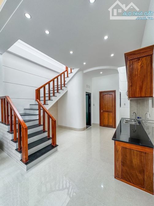 NHÀ TRỆT LẦU 3PHÒNG NGỦ HẺM LT 3-4 NGUYỄN VĂN CỪ GẦN ĐH Y DƯỢC, ĐH CẦN THƠ, CHỢ AN KHÁNH - 7