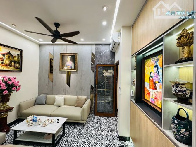 Khương Đình - 43m² - MT 4m - Giá 8.95 Tỷ | Nhà Đẹp Long Lanh, Nội Thất Xịn - 7
