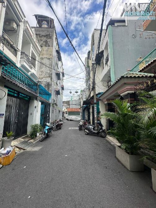 BÁN GẤP NHÀ 5 TẦNG - 60M2, ÔTÔ NGỦ TRONG NHÀ,PHAN HUY ÍCH P15 TÂN BÌNH CHỈ 6,X TỶ - 8