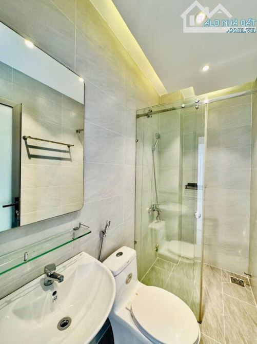 Chốt nhanh căn nhà đẹp 63m2 ngay Đ. Bùi Thị Xuân, Tân Bình. Giá: 3 Tỷ 110, có SHR - 8